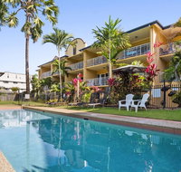 The York Beachfront Holiday Apartments - Palm Beach Accommodation