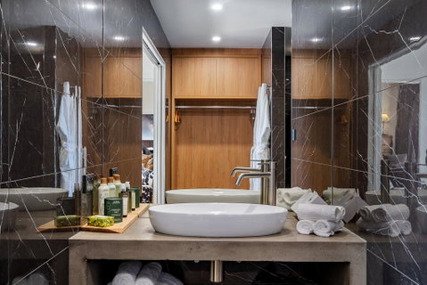 Tinderbox Retreat - Palm Beach Accommodation 2