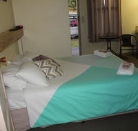 Tocumwal Hotel Motel The Palms - Palm Beach Accommodation
