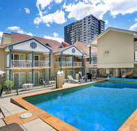 Toowong Inn  Suites - Palm Beach Accommodation