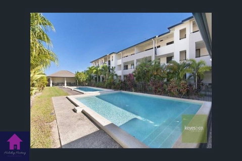 Townsville Luxury Spacious Apt 3 BR-2BTH Pools - Palm Beach Accommodation 3