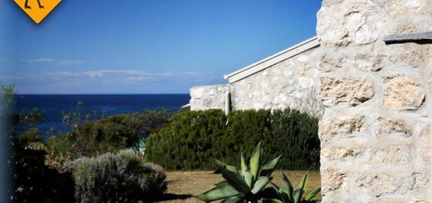 Tu Emuz Stone Beachfront Villa, Emu Bay, Kangaroo Is - Palm Beach Accommodation 3