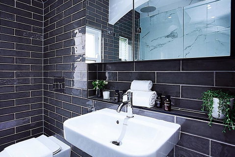 Urban Rest - High St - Palm Beach Accommodation 3