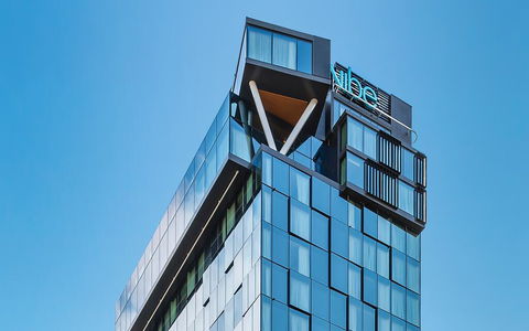 Vibe Hotel Melbourne - Palm Beach Accommodation 0
