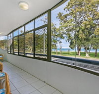 Views Pool Air Conditioning - Karoonda Sands Welsby Pde Bongaree - Palm Beach Accommodation