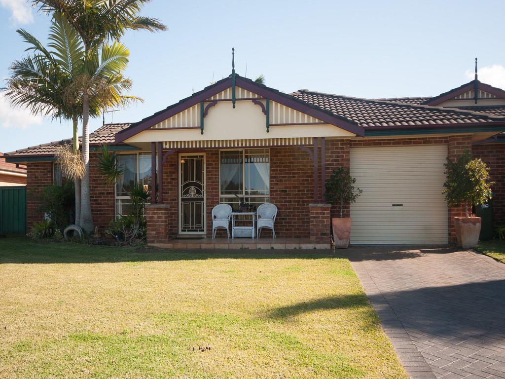 Tea Gardens NSW Palm Beach Accommodation