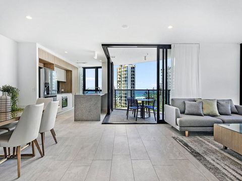 Vue Broadbeach Private 2 Bed Ocean View - Palm Beach Accommodation 1