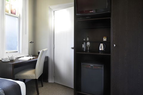 Vulcan Hotel Sydney - Palm Beach Accommodation 1
