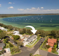 Waterfront Serenity - Luxury home with Grand Views - Palm Beach Accommodation