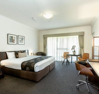 Blazing Stump Motel  Suites - Palm Beach Accommodation