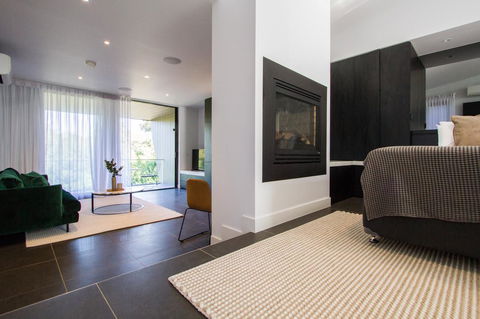 Hepburn Springs Escape - Palm Beach Accommodation 6