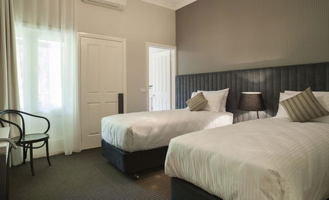 Oscar\'s On The Yarra - Palm Beach Accommodation 11