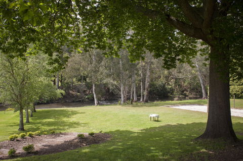 Oscar\'s On The Yarra - Palm Beach Accommodation 6