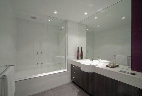 Tyrian Serviced Apartments Fitzroy - Palm Beach Accommodation 8