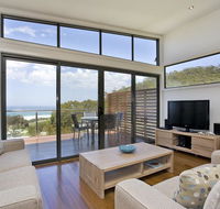 Earth Sea Sky - Palm Beach Accommodation