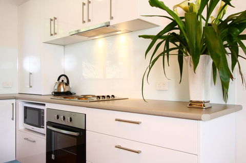 Johanna Seaside Cottages - Palm Beach Accommodation 9
