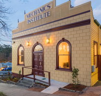 The Old Mechanics - Palm Beach Accommodation