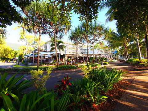 Drift Palm Cove - Palm Beach Accommodation 8