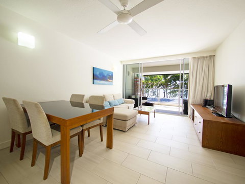 Drift Palm Cove - Palm Beach Accommodation 17