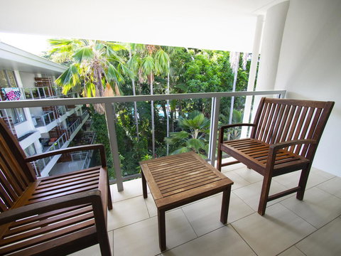 Drift Palm Cove - Palm Beach Accommodation 1