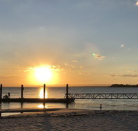 Bribie Island Hotel - Palm Beach Accommodation