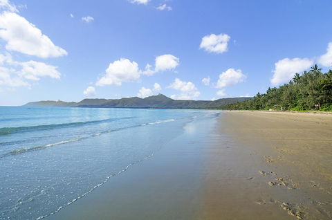 By The Sea Port Douglas - Palm Beach Accommodation 27