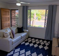 Picnic Point Villas - Palm Beach Accommodation