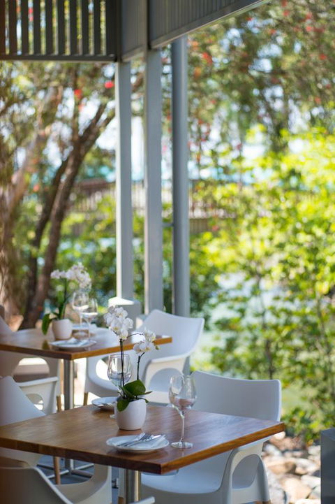 Heart Hotel And Gallery Whitsundays - Palm Beach Accommodation 19