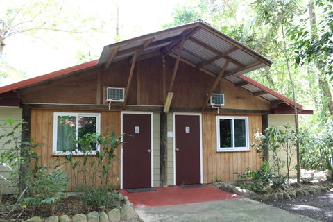 PK\'s Jungle Village - Palm Beach Accommodation 7