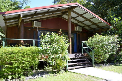 PK\'s Jungle Village - Palm Beach Accommodation 9