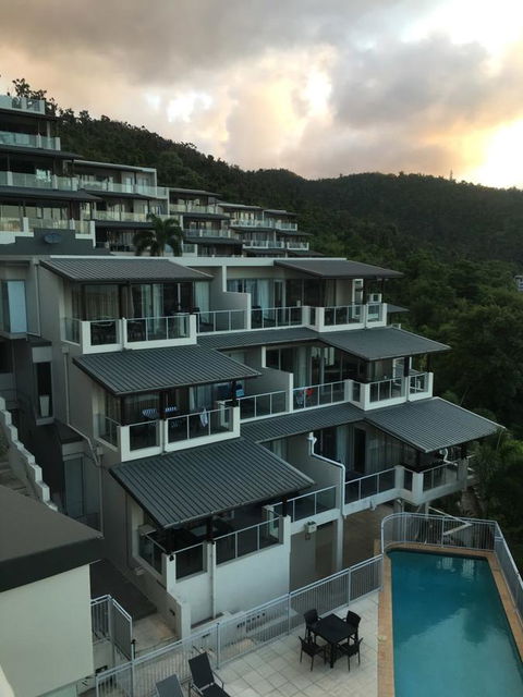 Whitsunday Reflections - Palm Beach Accommodation 1