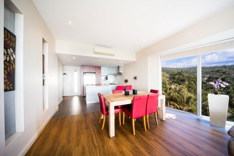 Whitsunday Reflections - Palm Beach Accommodation 14