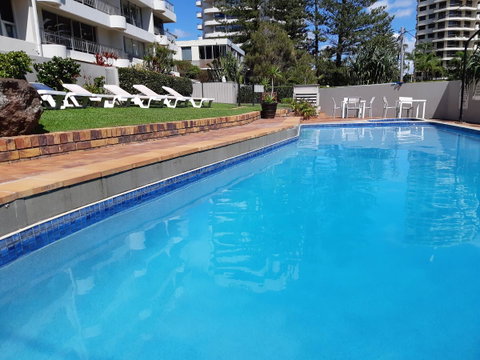 Surfers Chalet - Palm Beach Accommodation 7
