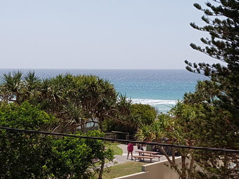 Surfers Chalet - Palm Beach Accommodation 28