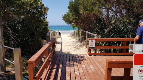 Surfers Chalet - Palm Beach Accommodation 4