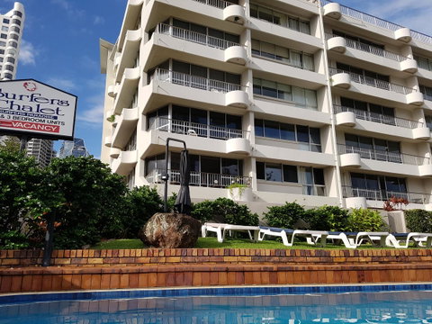 Surfers Chalet - Palm Beach Accommodation 13