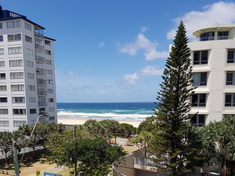 Surfers Chalet - Palm Beach Accommodation 29