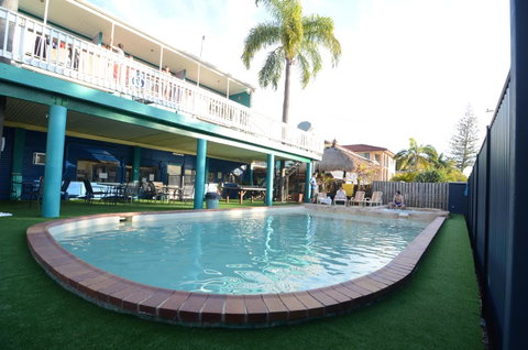 Backpackers In Paradise 18-35 Hostel - Palm Beach Accommodation 22