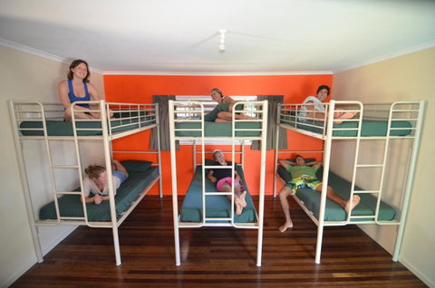 Backpackers In Paradise 18-35 Hostel - Palm Beach Accommodation 21