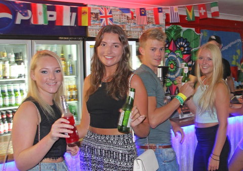 Backpackers In Paradise 18-35 Hostel - Palm Beach Accommodation 8