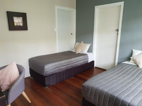 Backpackers In Paradise 18-35 Hostel - Palm Beach Accommodation 5