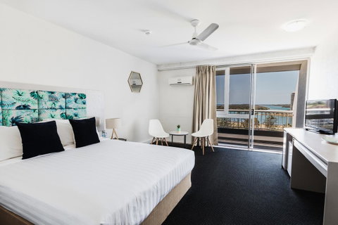 Greenmount Beach House - Palm Beach Accommodation 12