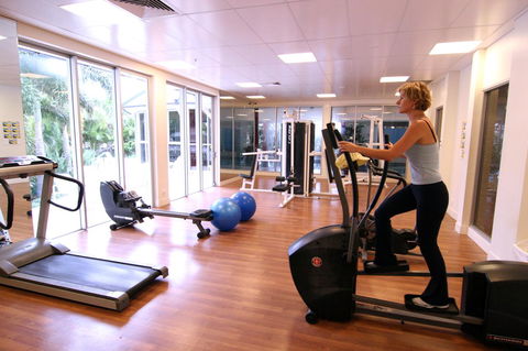 Mantra Towers Of Chevron - Palm Beach Accommodation 3