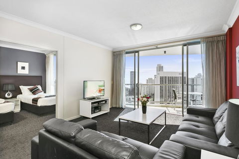 Mantra Towers Of Chevron - Palm Beach Accommodation 20