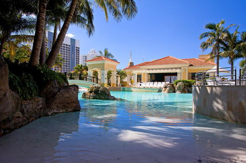 Mantra Towers Of Chevron - Palm Beach Accommodation 10
