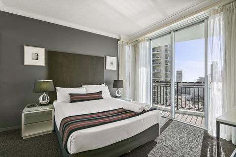 Mantra Towers Of Chevron - Palm Beach Accommodation 22