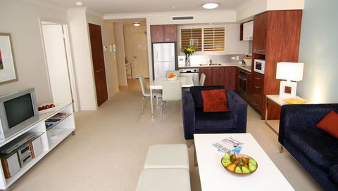 Mantra Towers Of Chevron - Palm Beach Accommodation 15