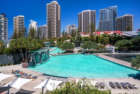 Q1 Resort & Spa - Official - Palm Beach Accommodation 3