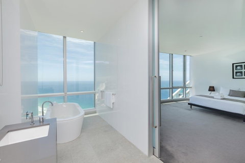 Q1 Resort & Spa - Official - Palm Beach Accommodation 12
