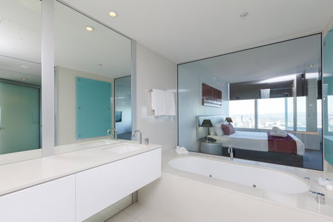 Q1 Resort & Spa - Official - Palm Beach Accommodation 39